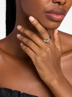 Bague à logo