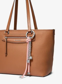 Breloque de sac argentée avec cordon moucheté