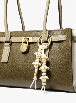 Breloque de sac florale travaillée