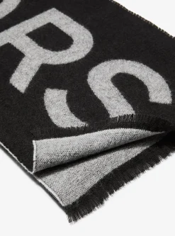 Écharpe en tricot à logo surdimensionné