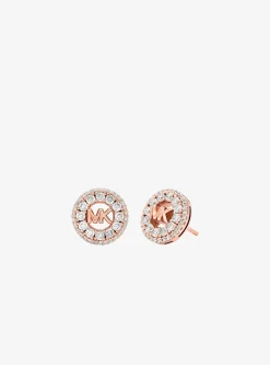 Clous d'oreilles breloque logo Fulton plaqués en métal précieux avec pierres pavées