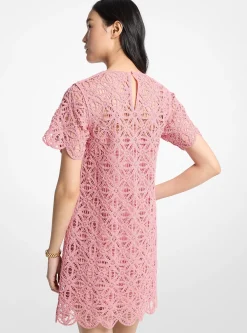Mini-robe en coton crocheté