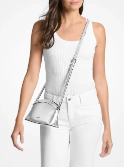 Petite pochette convertible Athena en cuir métallisé