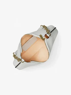 Pochette Nolita de taille moyenne en cuir grainé à chaîne