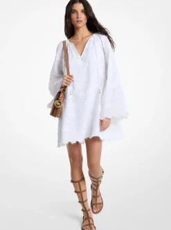 Robe en voile de coton brodée à fleurs