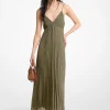 Robe longue en georgette plissée