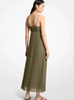 Robe longue en georgette plissée