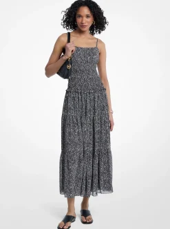 Robe smockée en georgette à imprimé abstrait